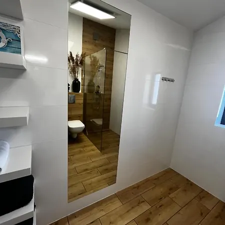 Blast Nad Morzem Διαμέρισμα Chłopy