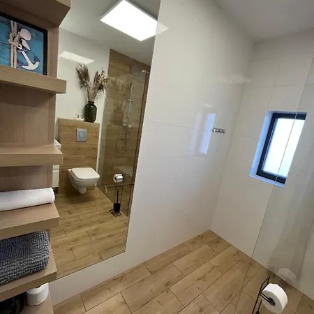 Blast Nad Morzem Διαμέρισμα Chłopy